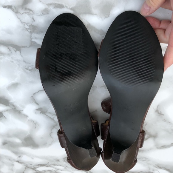 Nine West size 6.5 ladies brown leather High Heels - Picture 9 of 10
